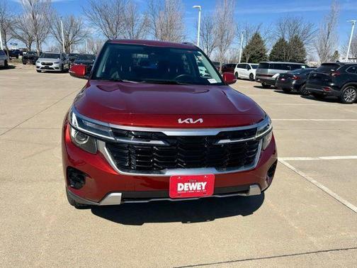 Mars Orange 2024 Kia Seltos S
