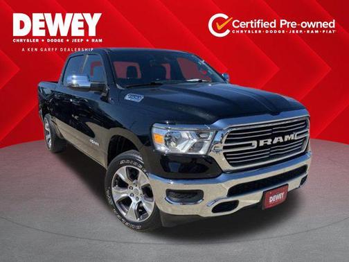 Diamond Black Crystal Pearlcoat 2023 RAM 1500 Laramie