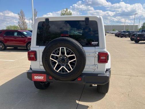 Bright White Clearcoat 2025 Jeep Wrangler 4-Door Sahara 4x4