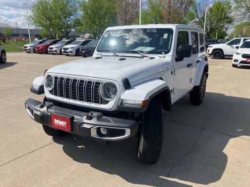 Bright White Clearcoat 2025 Jeep Wrangler 4-Door Sahara 4x4