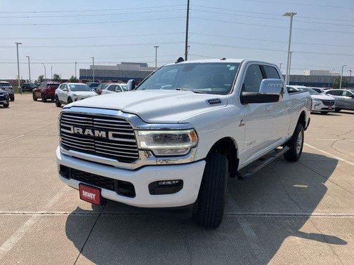 2024 RAM 2500 Laramie Crew Cab 4x4 64' Box