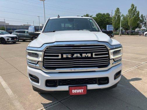 2024 RAM 2500 Laramie Crew Cab 4x4 64' Box