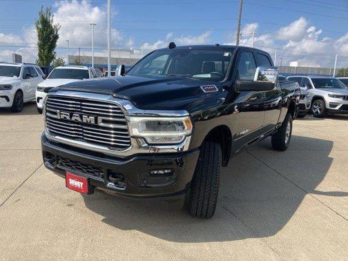 2024 RAM 2500 Laramie Crew Cab 4x4 64' Box