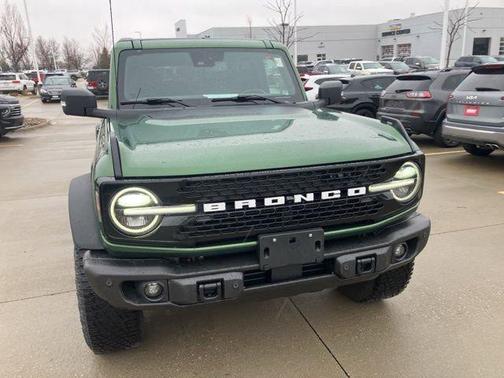 Eruption Green Metallic 2023 Ford Bronco Wildtrak