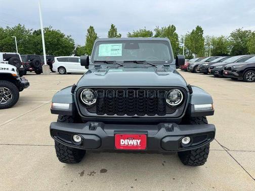 Anvil Clearcoat 2026 Jeep Gladiator Willys 4x4