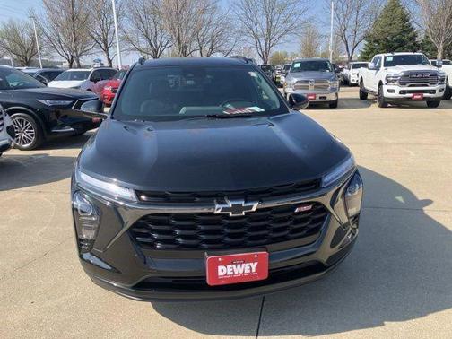 Mosaic Black Metallic 2024 Chevrolet Trax FWD 2RS