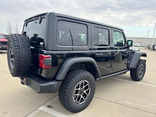 Black Clearcoat 2026 Jeep Wrangler Rubicon