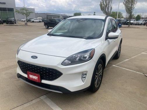 Star White Metallic Tri-Coat 2021 Ford Escape SEL