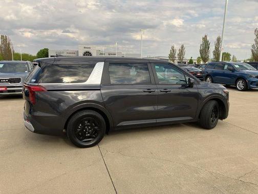 Panthera Metal 2025 Kia Carnival LXS