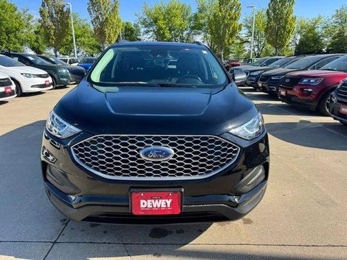 Agate Black Metallic 2023 Ford Edge SE