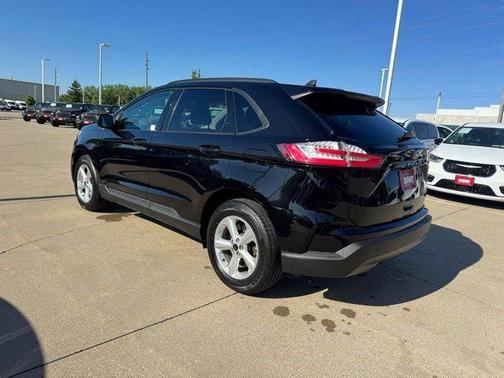 Agate Black Metallic 2023 Ford Edge SE