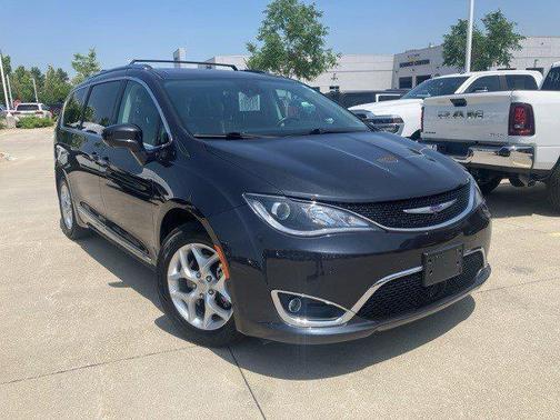 2020 Chrysler Pacifica Touring L Plus