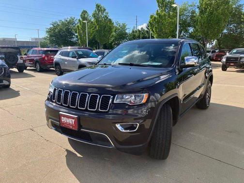 Luxury Brown Pearlcoat 2017 Jeep Grand Cherokee Limited