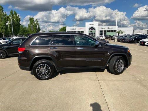 Luxury Brown Pearlcoat 2017 Jeep Grand Cherokee Limited