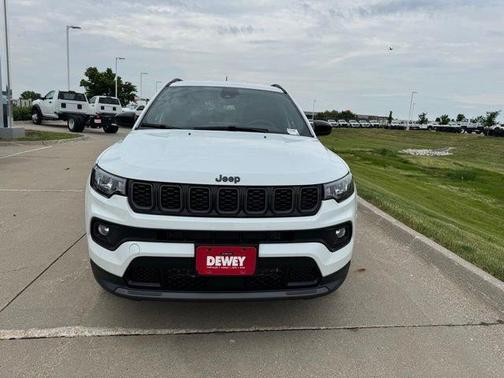 Bright White Clearcoat 2026 Jeep Compass Latitude