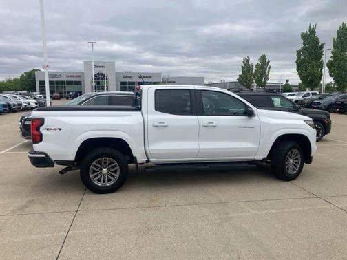 Summit White 2023 Chevrolet Colorado LT