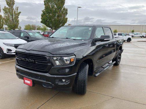 2019 RAM 1500 Big Horn/Lone Star Crew Cab 4x4 57' Box