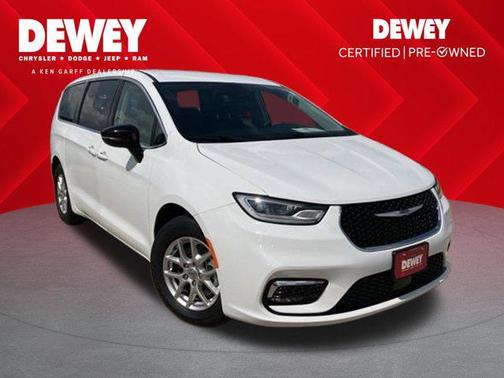 Bright White Clearcoat 2024 Chrysler Pacifica Touring L
