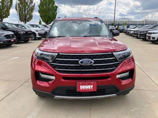 Rapid Red Metallic Tinted Clearcoat 2020 Ford Explorer XLT