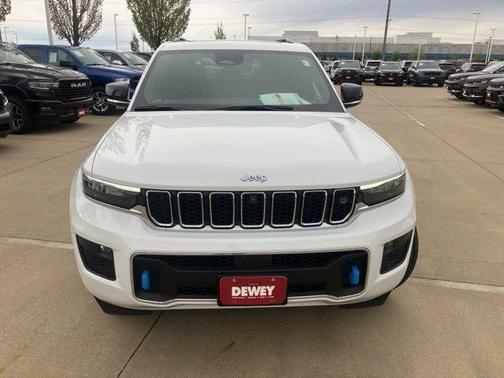 Bright White Clearcoat 2022 Jeep Grand Cherokee 4xe Overland