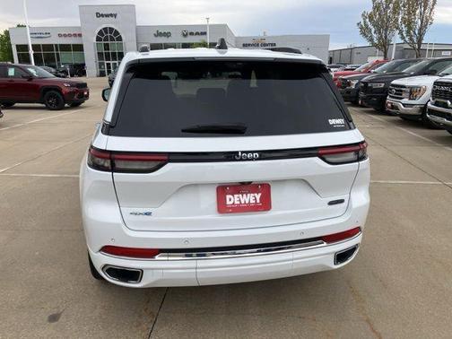 Bright White Clearcoat 2022 Jeep Grand Cherokee 4xe Overland