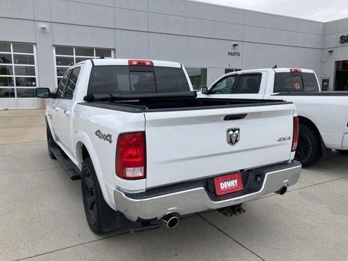 Bright White Clearcoat 2018 RAM 1500 ST