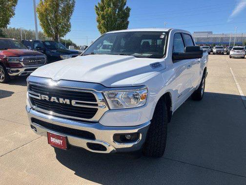 2019 RAM 1500 Big Horn/Lone Star Crew Cab 4x4 57' Box