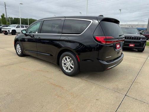 Pxj 2027 Chrysler Pacifica L