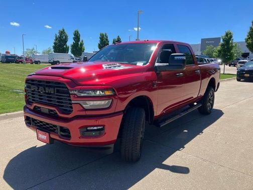 Molten Red Pearlcoat 2026 RAM 2500 Black Express Crew Cab 4x4 6'4' Box