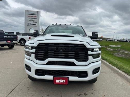 Bright White Clearcoat 2026 RAM 2500 Black Express Crew Cab 4x4 6'4' Box