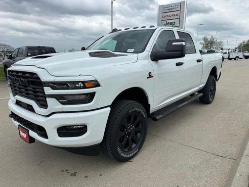 Bright White Clearcoat 2026 RAM 2500 Black Express Crew Cab 4x4 6'4' Box
