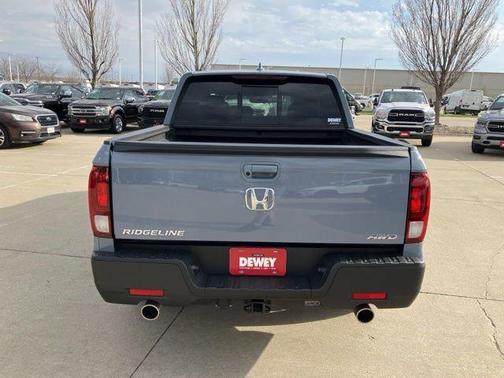 Sonic Gray Pearl 2023 Honda Ridgeline RTL