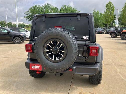 Black Clearcoat 2026 Jeep Wrangler Rubicon