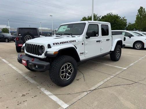 Bright White Clearcoat 2026 Jeep Gladiator Rubicon