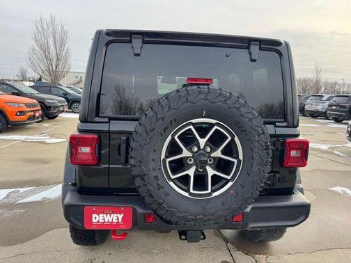 Black Clearcoat 2026 Jeep Wrangler Rubicon