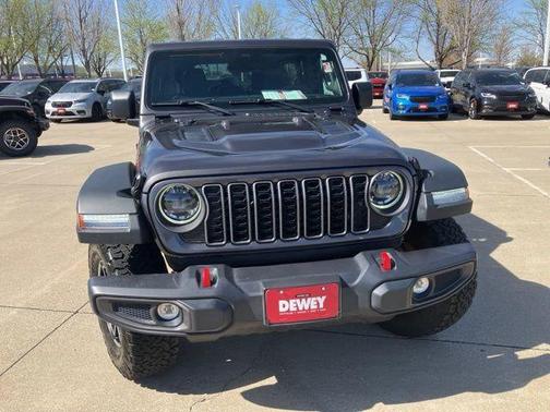 Granite Crystal Metallic Clearcoat 2025 Jeep Wrangler Rubicon