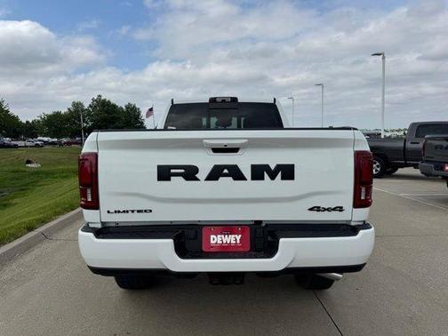 Bright White Clearcoat 2026 RAM 2500 Limited Crew Cab 4x4 6'4' Box