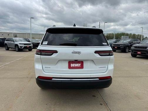 Bright White Clearcoat 2026 Jeep Grand Cherokee L Altitude