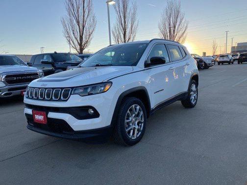 2022 Jeep Compass Latitude Lux 4x4