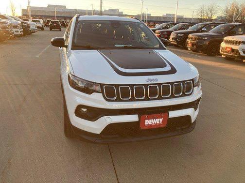 2022 Jeep Compass Latitude Lux 4x4