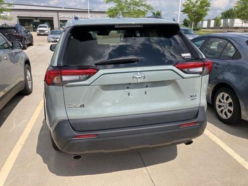 Lunar Rock 2022 Toyota RAV4 XLE