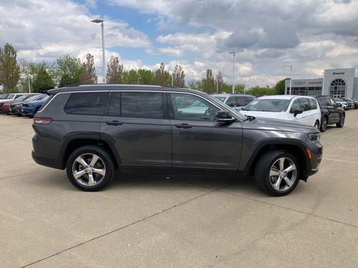 Baltic Gray Metallic Clearcoat 2022 Jeep Grand Cherokee L Limited