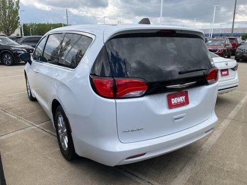 Bright White Clearcoat 2024 Chrysler Voyager LX