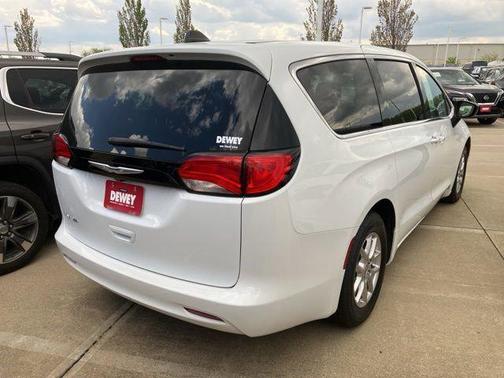 Bright White Clearcoat 2024 Chrysler Voyager LX