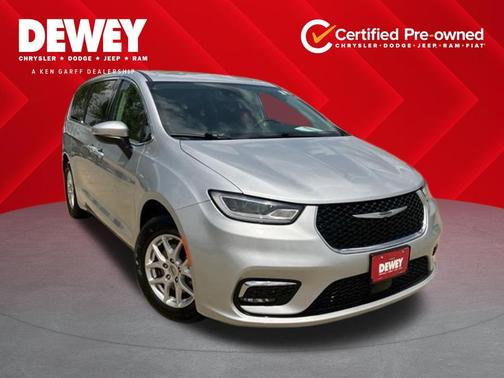 Silver Mist Clearcoat 2023 Chrysler Pacifica Touring L