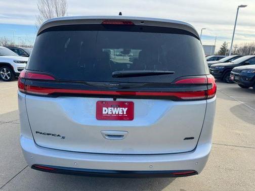 Silver Mist Clearcoat 2026 Chrysler Pacifica L
