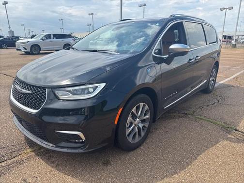 2023 Chrysler Pacifica L