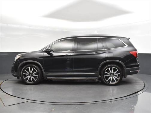 2019 Honda Pilot Touring 8-Passenger