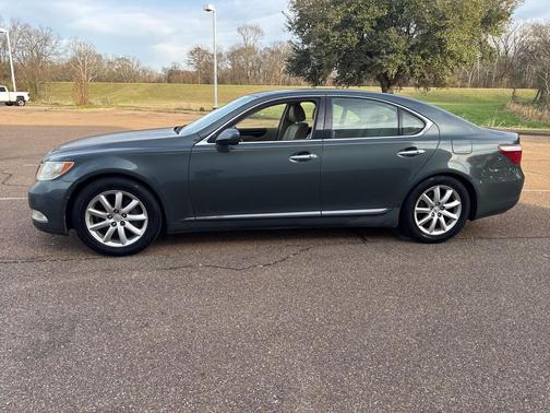 2007 Lexus LS 460 Base