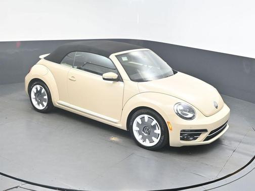 2019 Volkswagen Beetle 2.0T SE